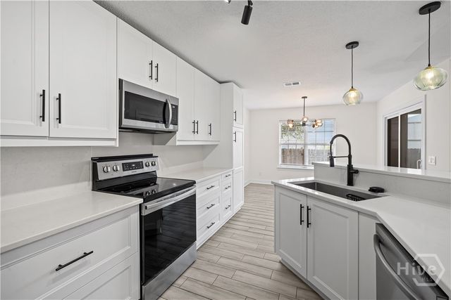 163 W Tahoe Drive, Savannah, GA 31405