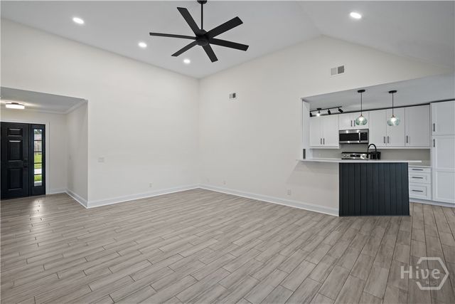 163 W Tahoe Drive, Savannah, GA 31405