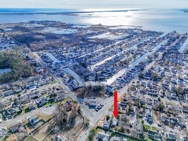 6 Vanard Drive, Brick, NJ 08723