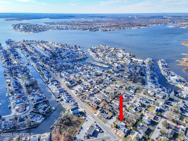 6 Vanard Drive, Brick, NJ 08723