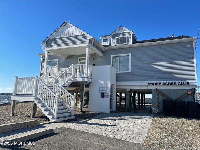 6 Vanard Drive, Brick, NJ 08723