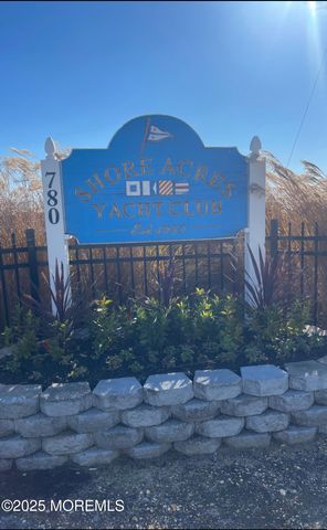 6 Vanard Drive, Brick, NJ 08723