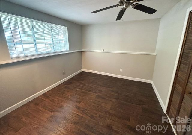 9525 Robert Burns Court, Charlotte, NC 28213