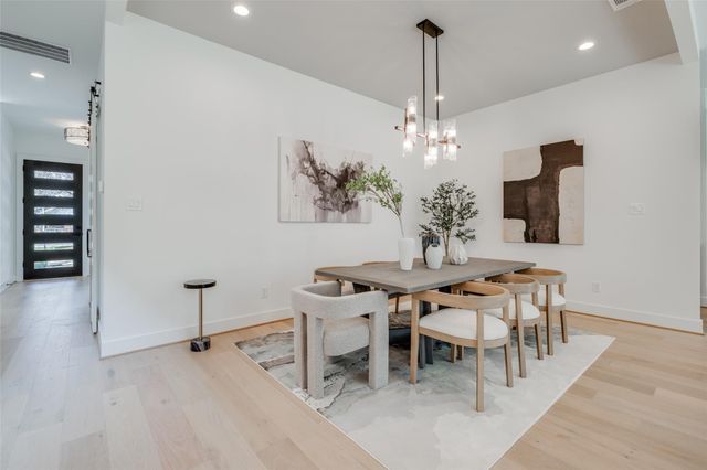 1120 Welch Street, Houston, TX 77006