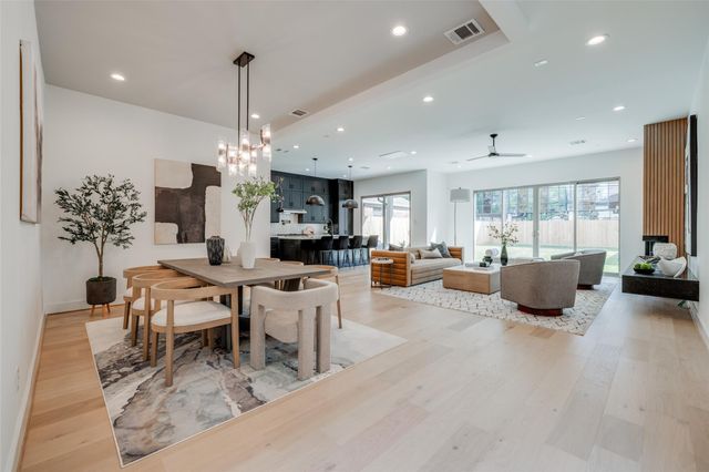 1120 Welch Street, Houston, TX 77006