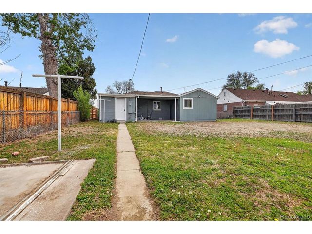 3055 Holly St, Denver, CO 80207