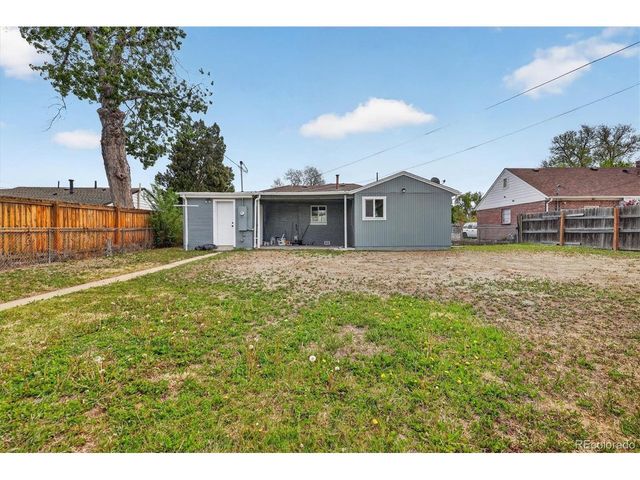 3055 Holly St, Denver, CO 80207