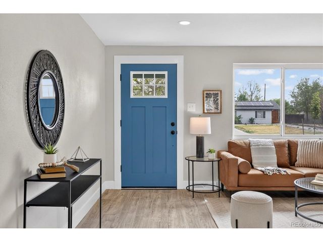 3055 Holly St, Denver, CO 80207