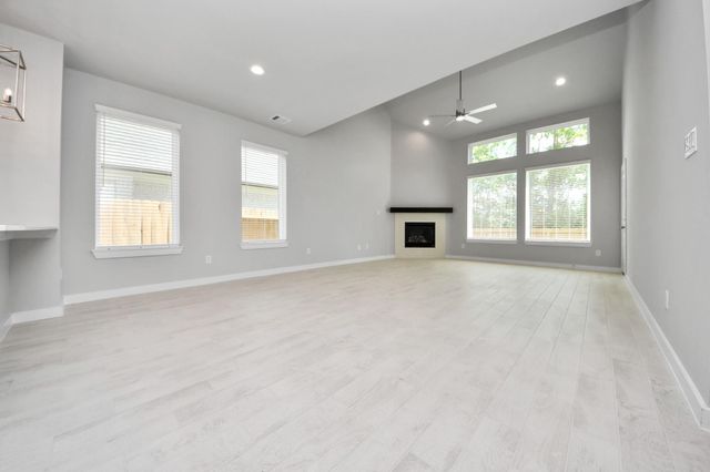 11806 Royal Willow Lane, Houston, TX 77066