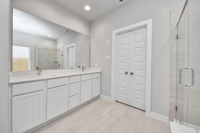 11806 Royal Willow Lane, Houston, TX 77066