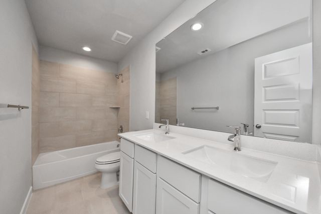 11806 Royal Willow Lane, Houston, TX 77066