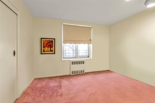 209-80 18th Avenue 2G, Bayside, NY 11360