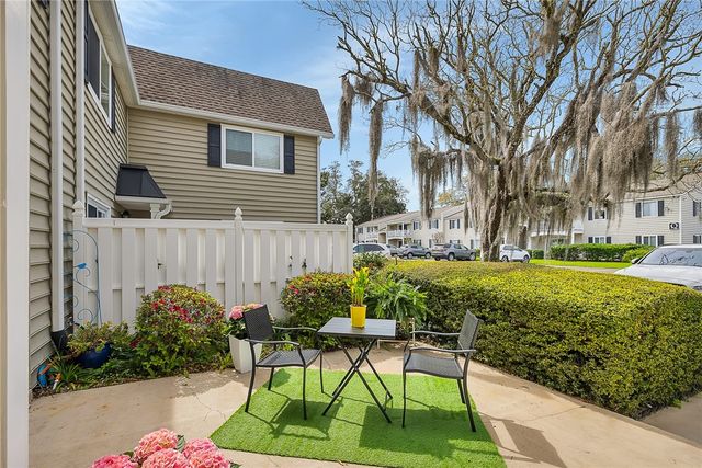850 Mallery Street 2O, St Simons Island, GA 31522
