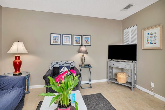 850 Mallery Street 2O, St Simons Island, GA 31522