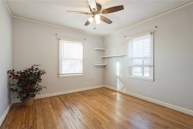 3800 Hart Court NE, Cedar Rapids, IA 52402