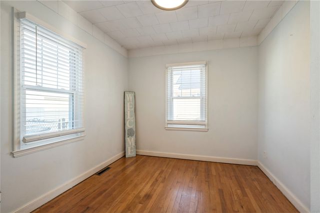 3800 Hart Court NE, Cedar Rapids, IA 52402