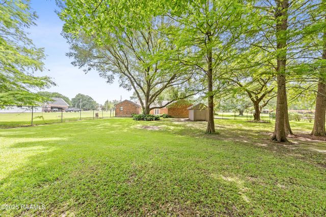 165 Skylark Lane, Sunset, LA 70584