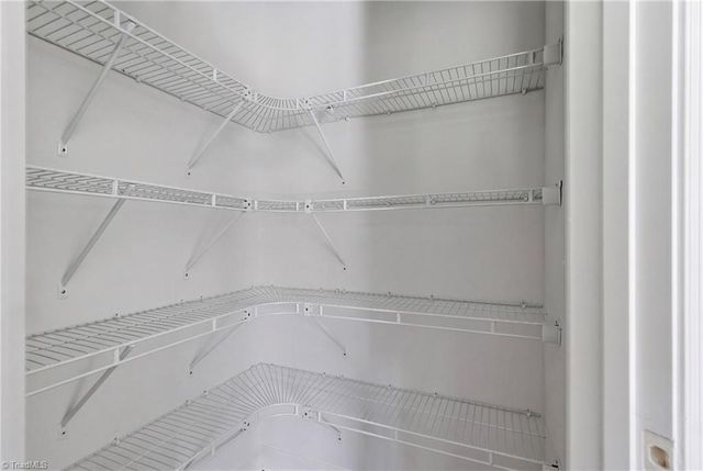 529 Dogwood Circle, High Point, NC 27260