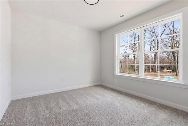 529 Dogwood Circle, High Point, NC 27260