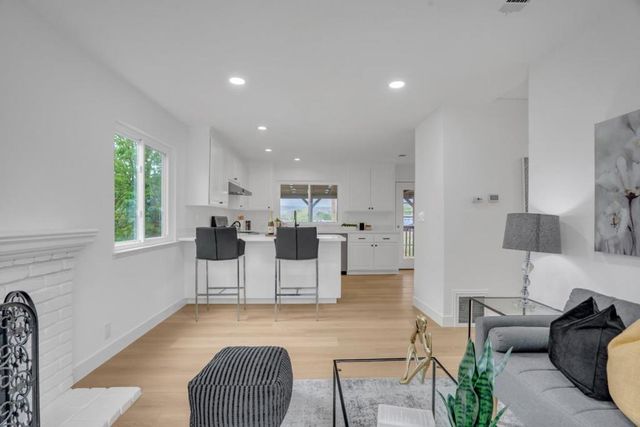 7516 Stagecoach Road, Dublin, CA 94568