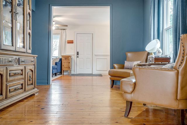 3705 Collinwood Avenue, Fort Worth, TX 76107