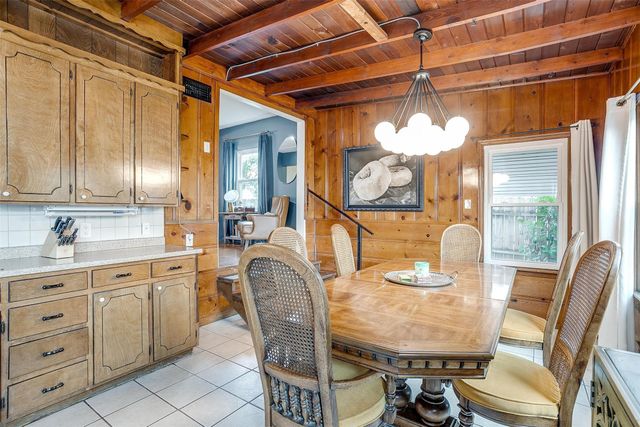 3705 Collinwood Avenue, Fort Worth, TX 76107