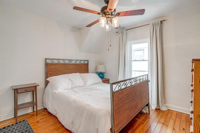 3705 Collinwood Avenue, Fort Worth, TX 76107