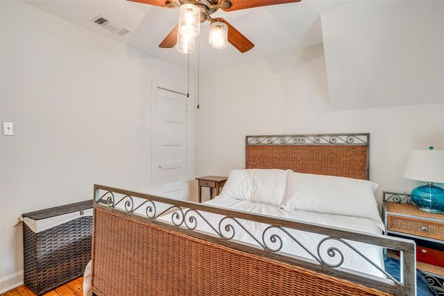 3705 Collinwood Avenue, Fort Worth, TX 76107