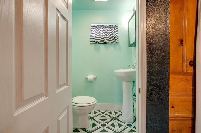 3705 Collinwood Avenue, Fort Worth, TX 76107