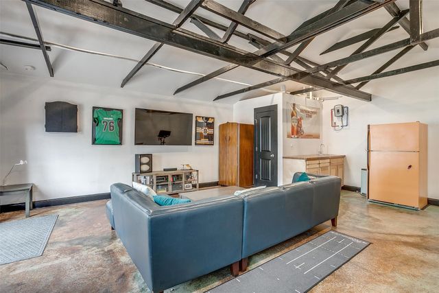 3705 Collinwood Avenue, Fort Worth, TX 76107