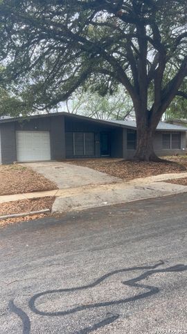 211 BAMBURGH DR, San Antonio, TX 78216