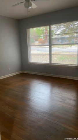 211 BAMBURGH DR, San Antonio, TX 78216