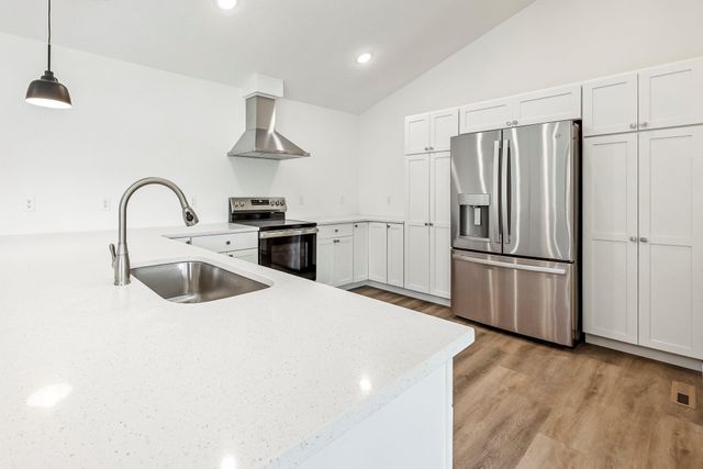 3481 W Moark Street, Springfield, MO 65810