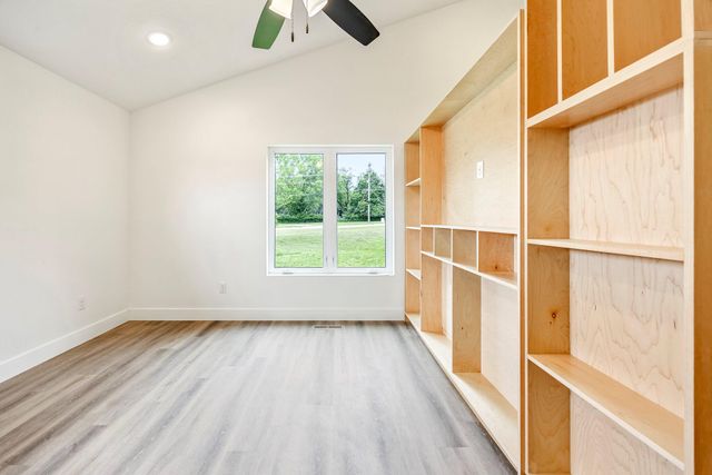 3481 W Moark Street, Springfield, MO 65810