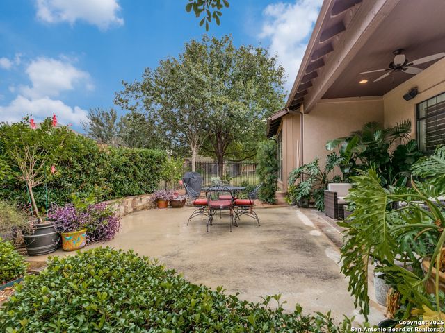 416 Mission Hill Run, New Braunfels, TX 78132