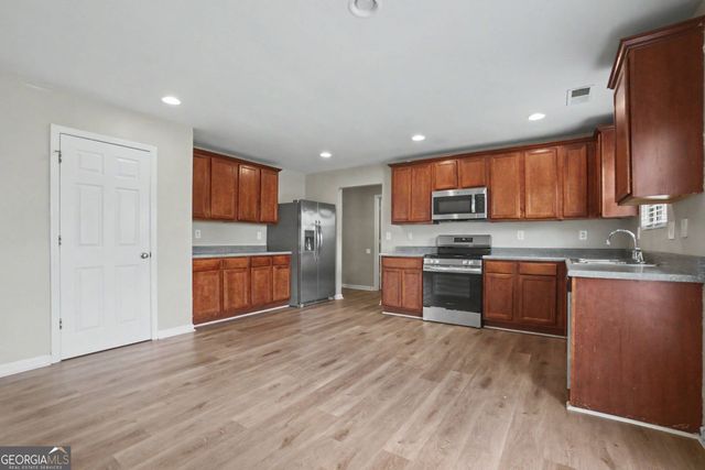 375 Walton View, Fairburn, GA 30213