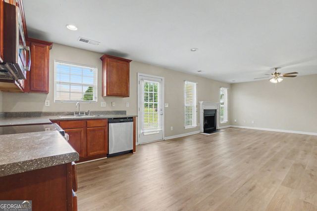 375 Walton View, Fairburn, GA 30213