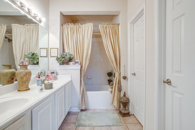 8005 Caladium Drive, North Richland Hills, TX 76180