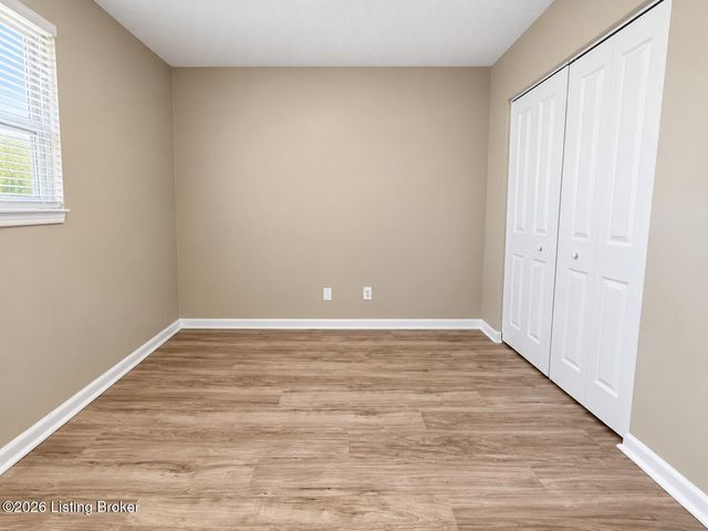 3409 Prestwood Dr 6, Louisville, KY 40219