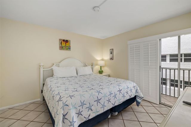 6312 MIDNIGHT PASS ROAD 305S, Sarasota, FL 34242