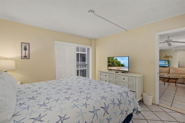 6312 MIDNIGHT PASS ROAD 305S, Sarasota, FL 34242