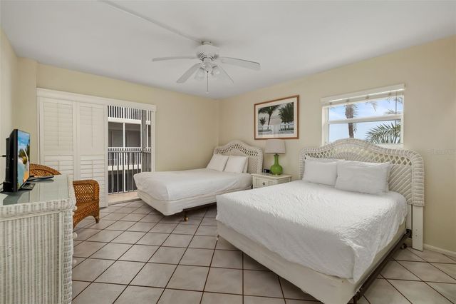 6312 MIDNIGHT PASS ROAD 305S, Sarasota, FL 34242