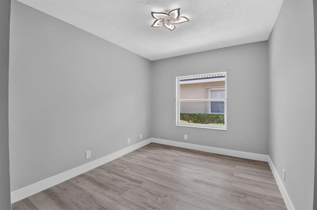 8410 Via Serena, Boca Raton, FL 33433