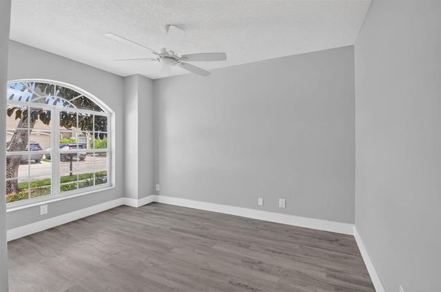 8410 Via Serena, Boca Raton, FL 33433