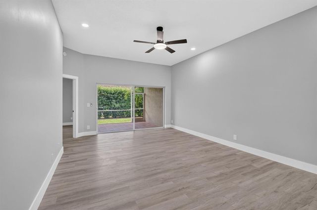 8410 Via Serena, Boca Raton, FL 33433