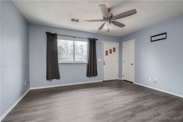 906 Silverwood Drive, Clarksville, IN 47129