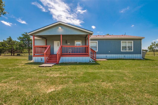 9121 NE County Road 2170, Powell, TX 75153