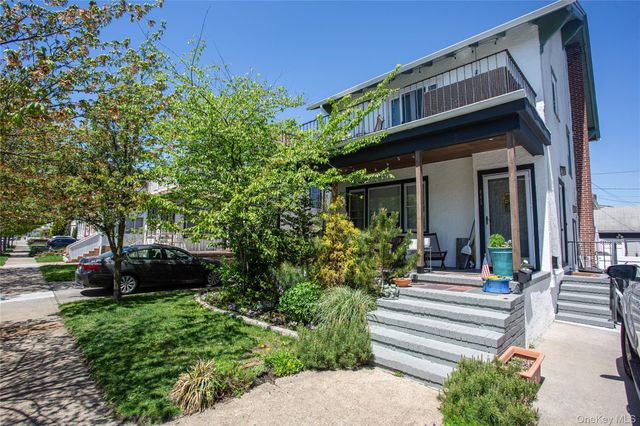 445 W Walnut Street, Long Beach, NY 11561
