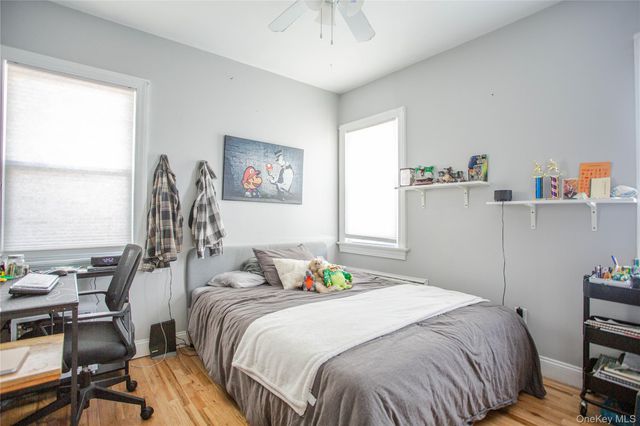 445 W Walnut Street, Long Beach, NY 11561