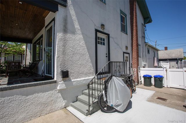 445 W Walnut Street, Long Beach, NY 11561